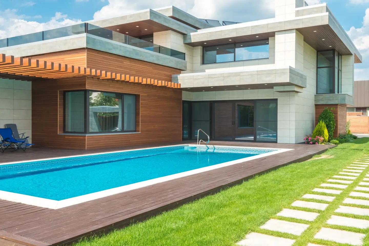 Small & Courtyard Pools in Broadmeadow, NSW